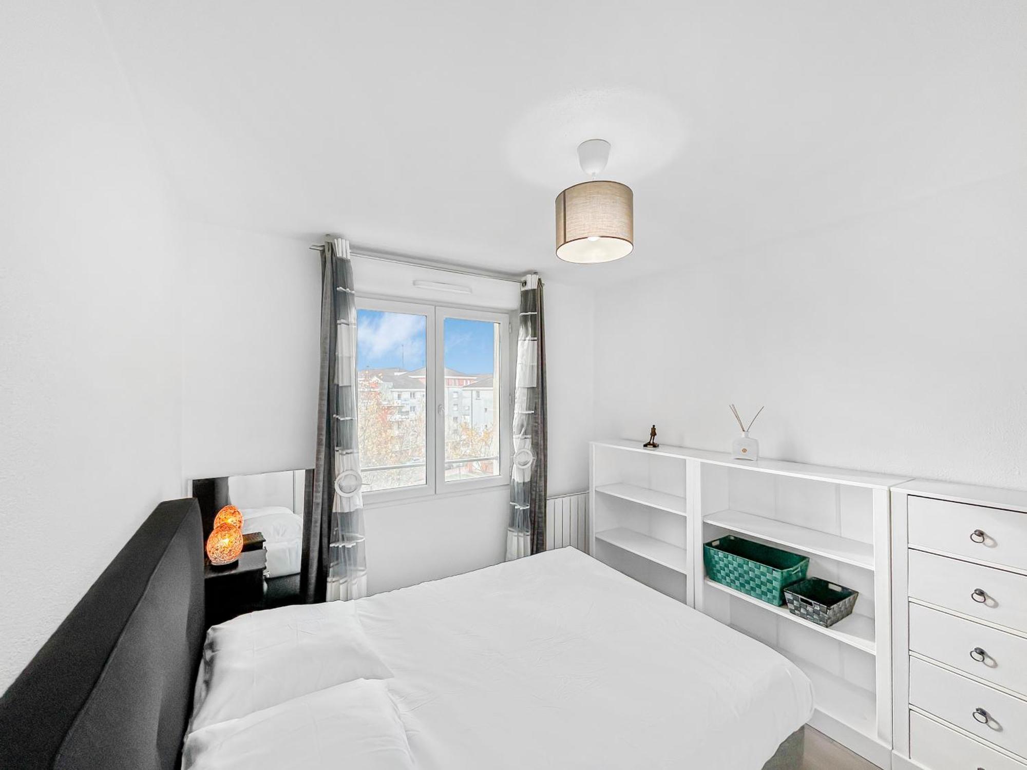 Appartamento Escale Affaires Dugny-Bourget Esterno foto