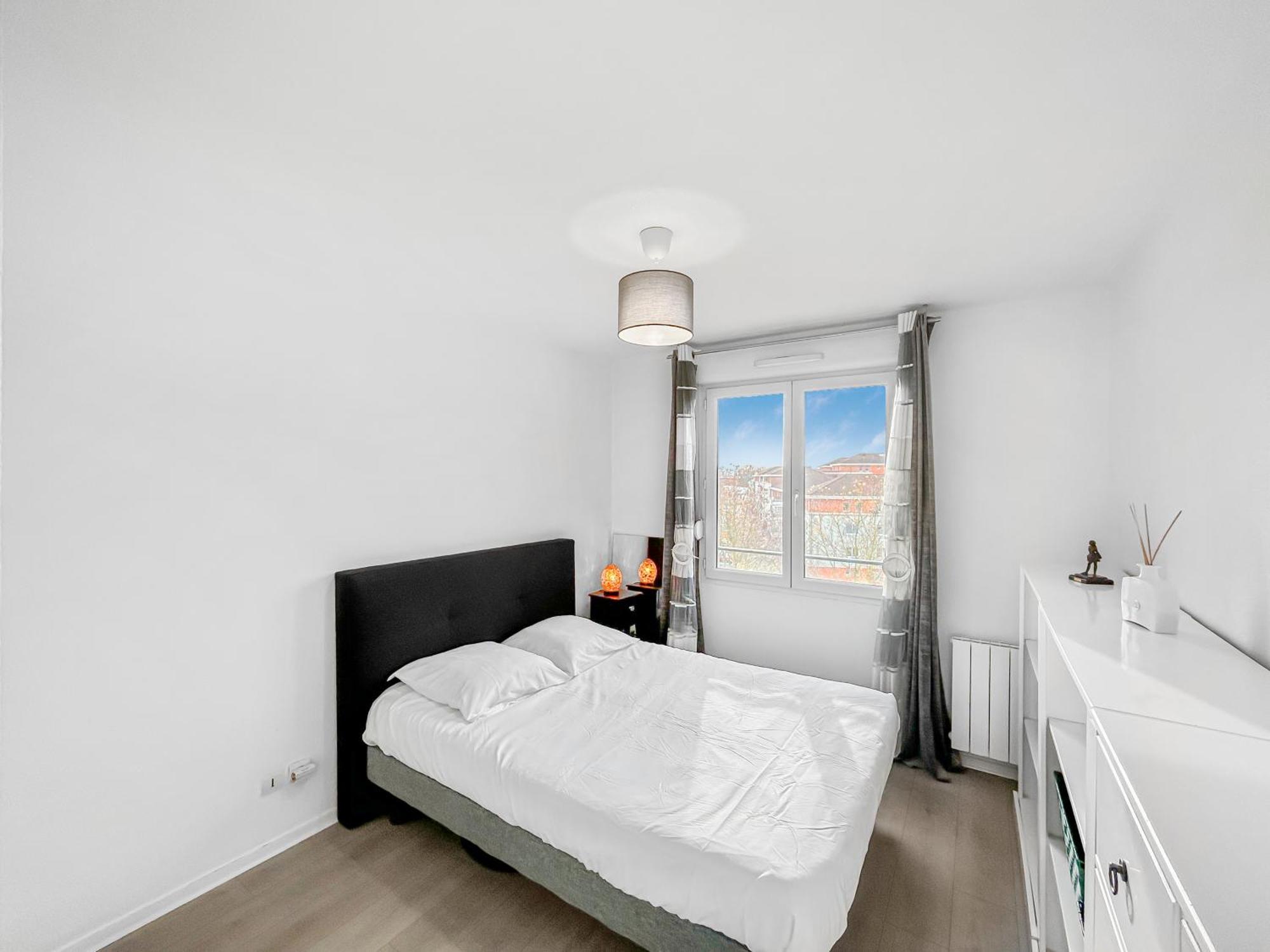 Appartamento Escale Affaires Dugny-Bourget Esterno foto